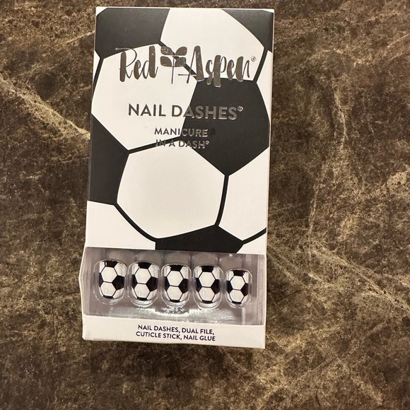 Red Aspen Other - Nail Dashes Application Guide